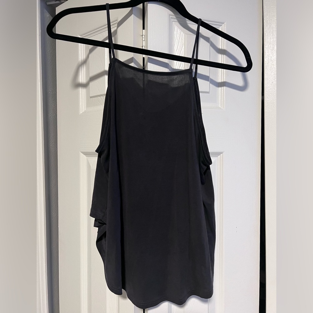 silence + noise flowy crop tank